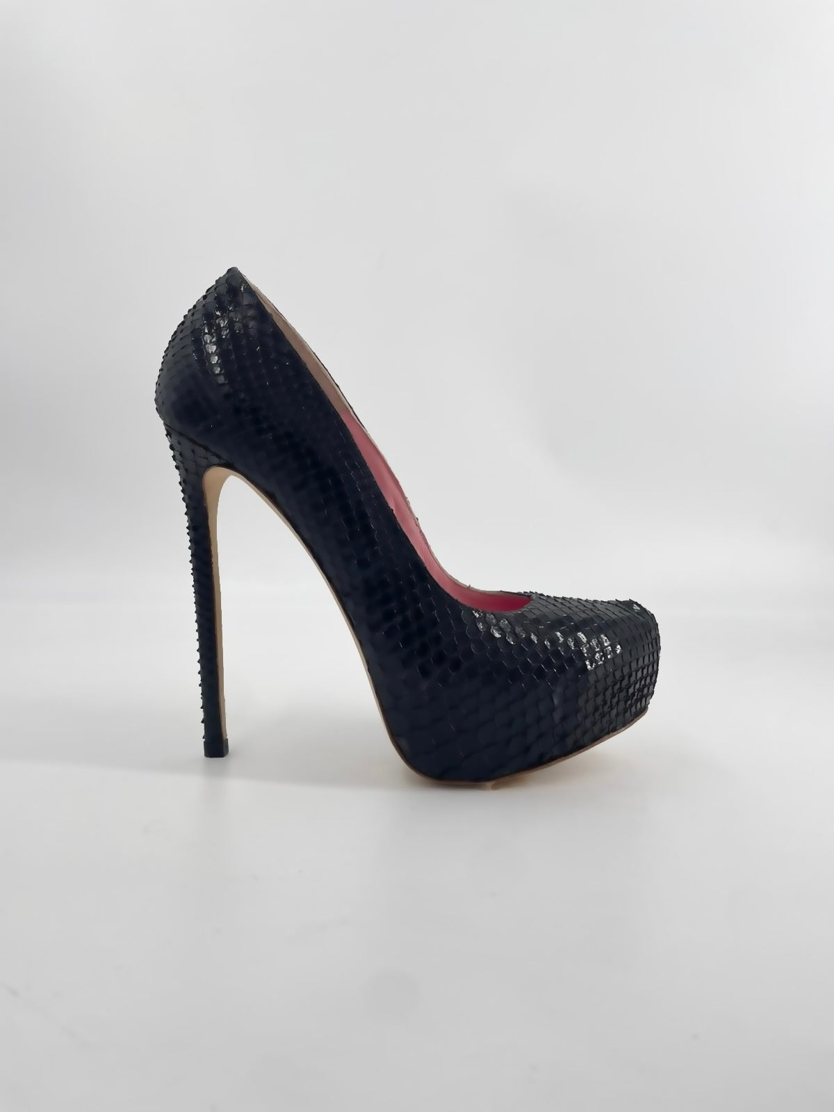 Junna 150 Black Python